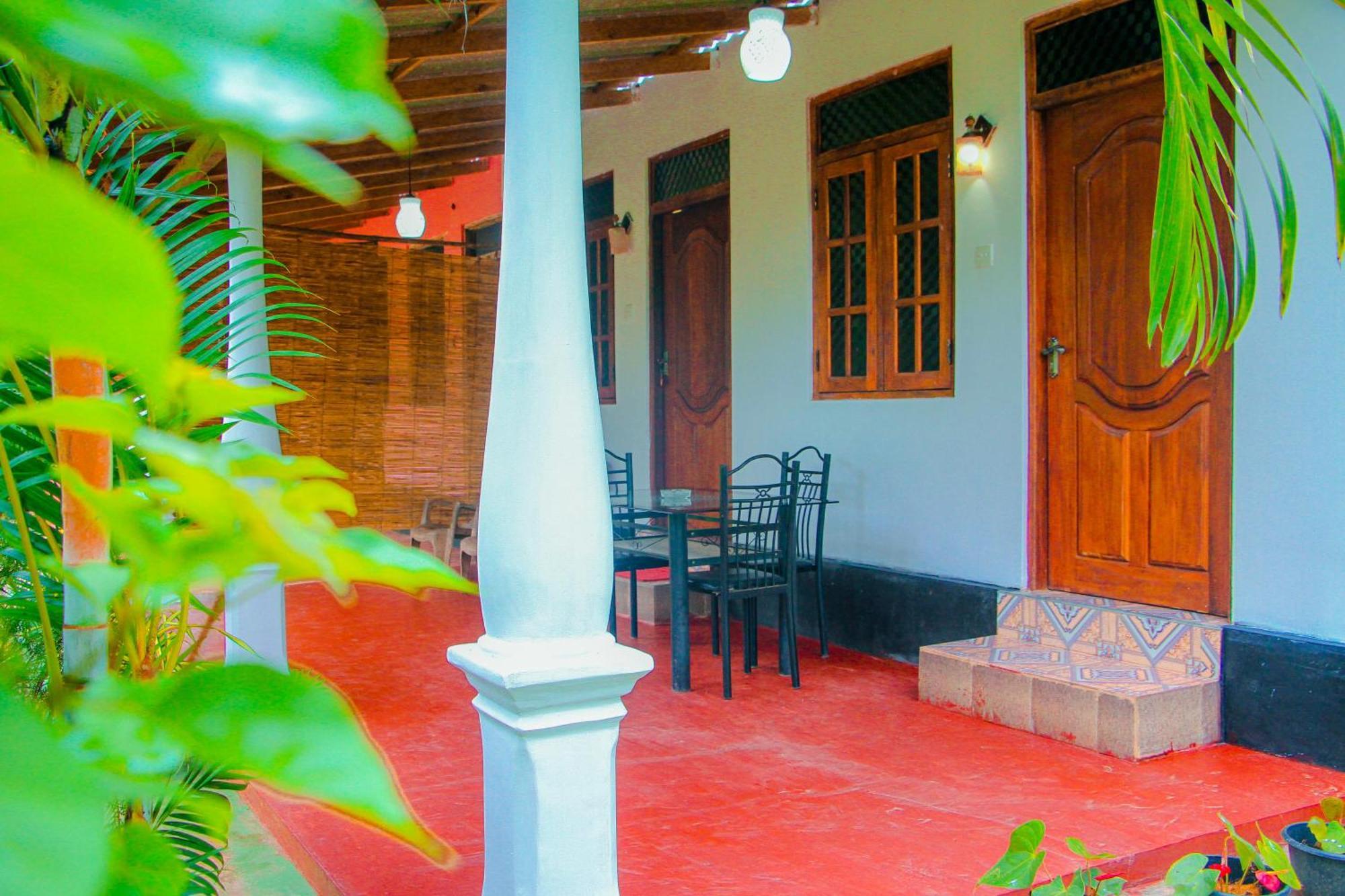 Chanaka Holiday Inn Sigiriya Exterior foto