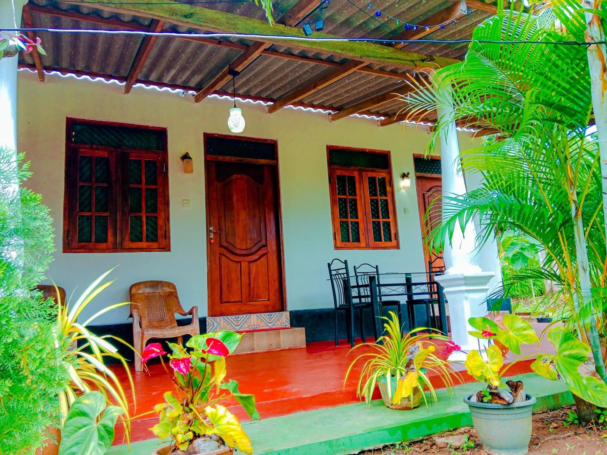 Chanaka Holiday Inn Sigiriya Exterior foto